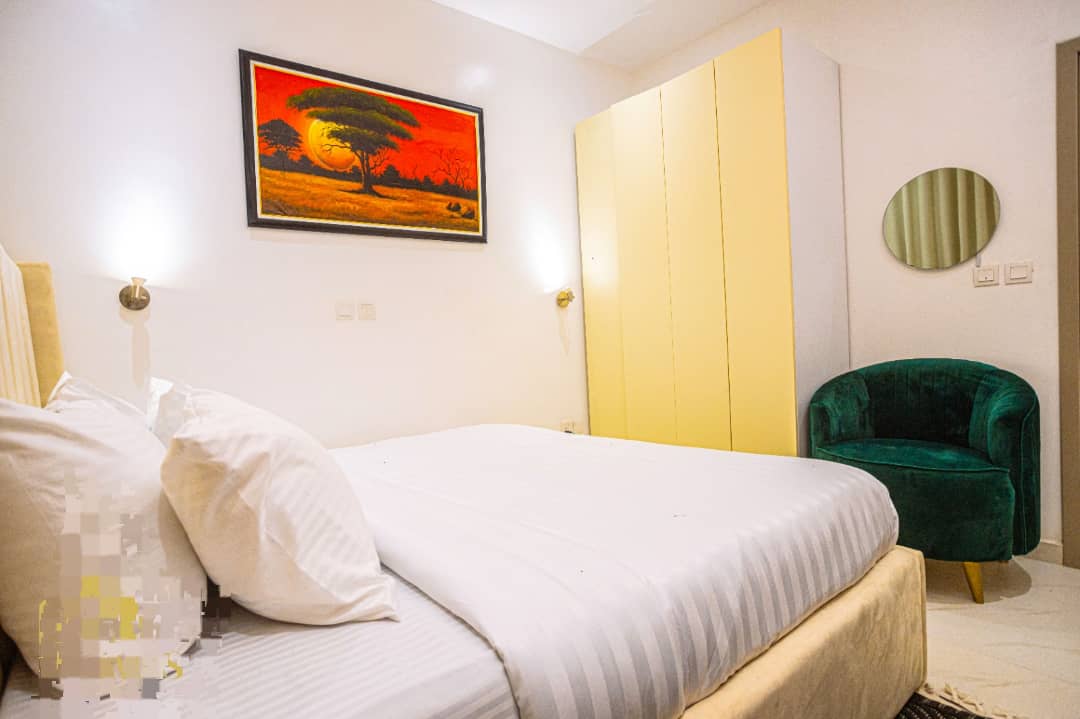 Exquisitely furnished 3 bedroom apartment